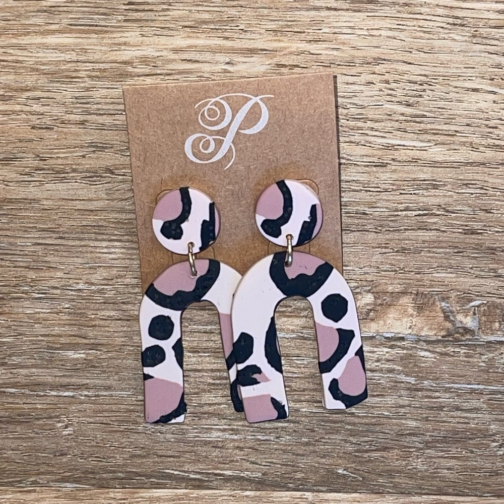 NWT Plunder Leopard Earrings - Pink and Black